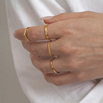 Evi - Simple Elegant Ring Rustfrit Stål