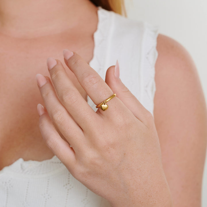 Iselin - Heart Ring Stainless Steel