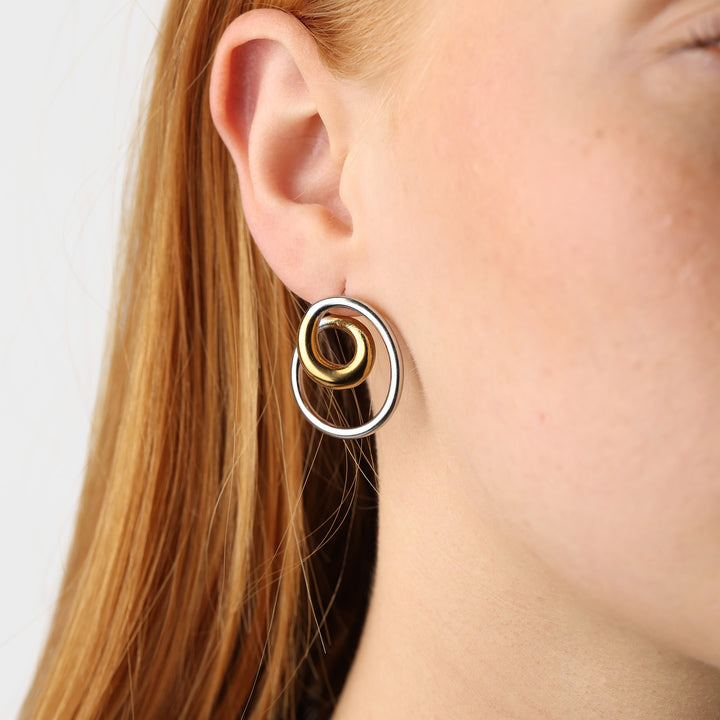 Lara - Swirl Ørestikker i Rustfrit Stål