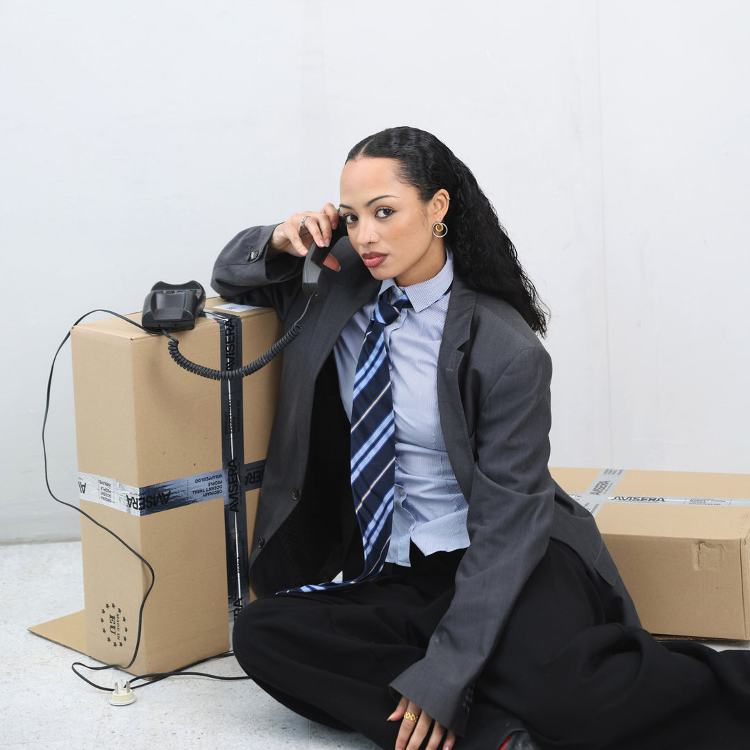 Lara - Swirl Ørestikker i Rustfrit Stål