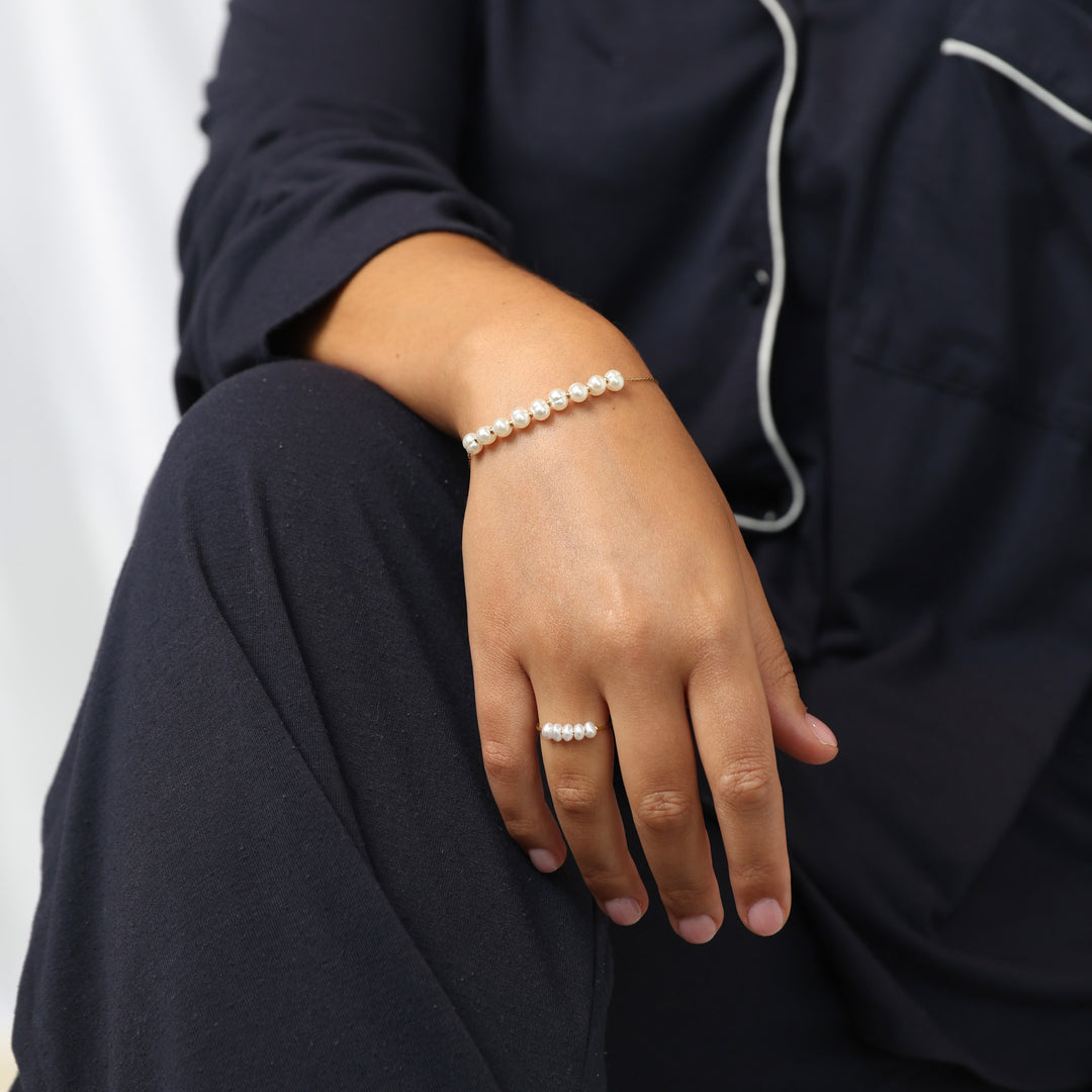 Loanna - Delikat Perlearmbånd i Rustfrit Stål