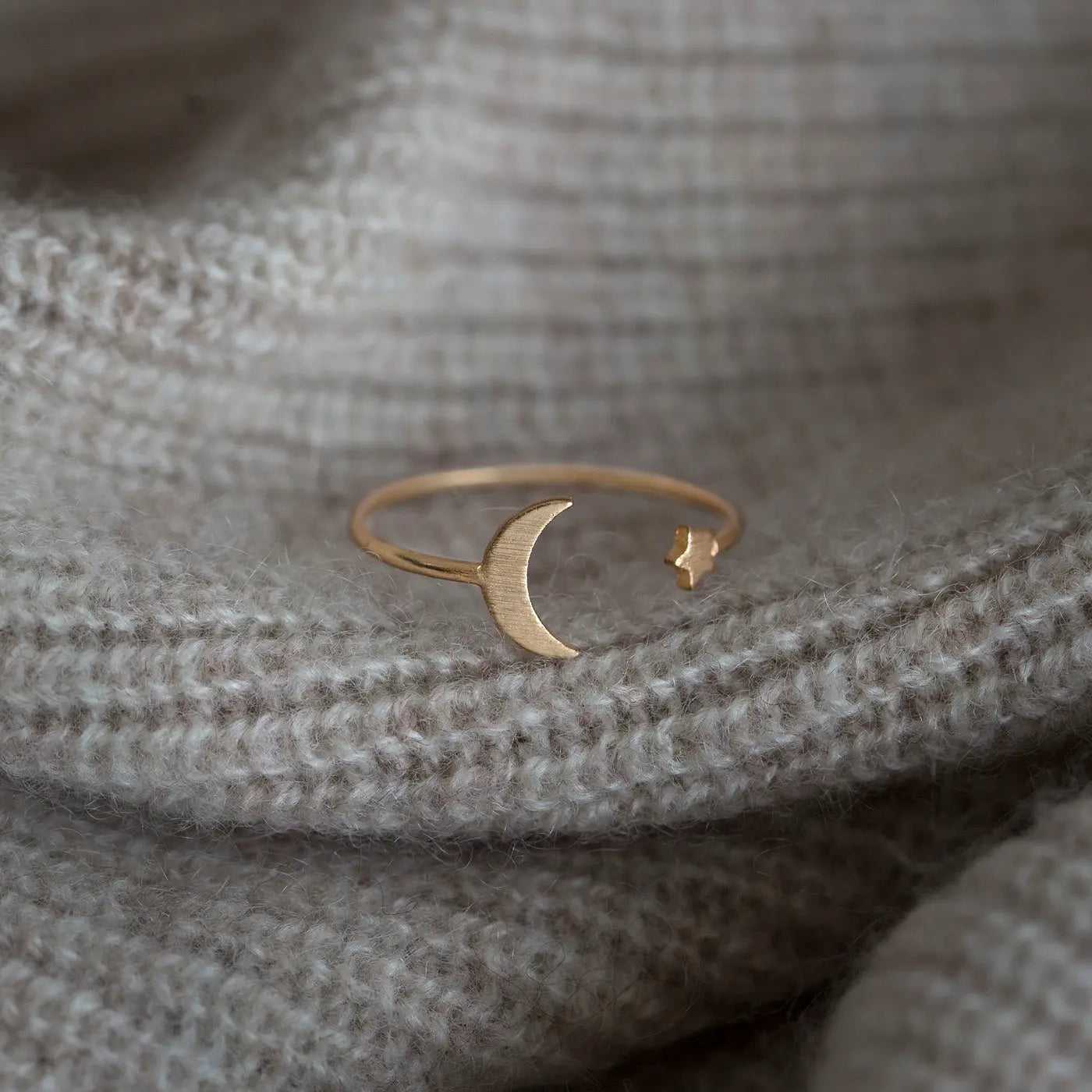 Ring måne og stjerne
