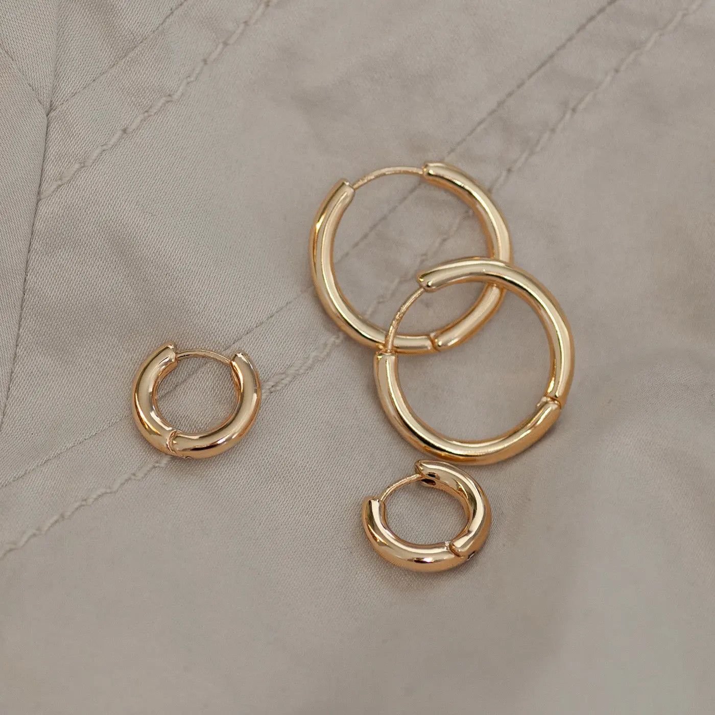 Basic Medium Hoop Ørering - Guld