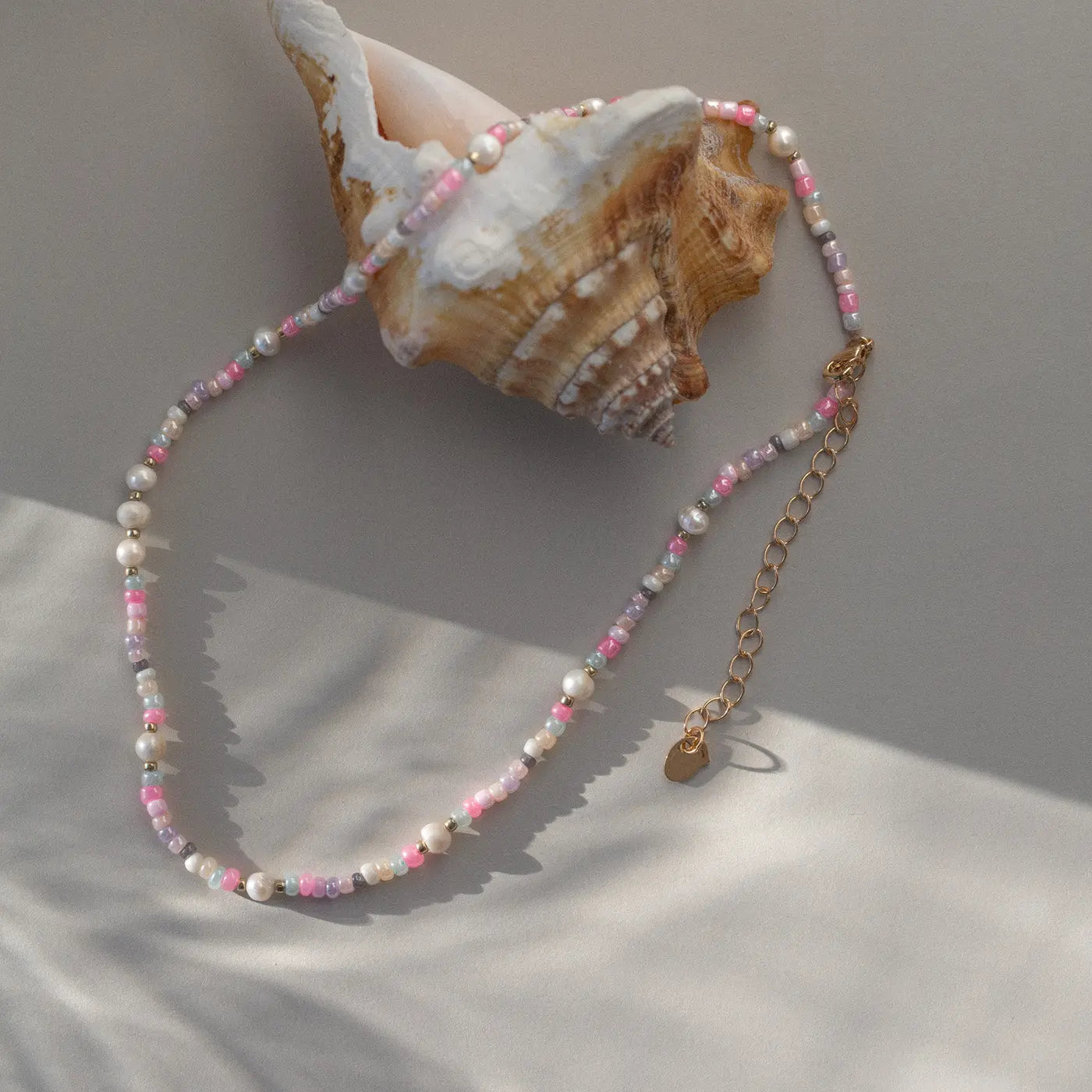 Tess - Pastel perle- og perlehalskæde